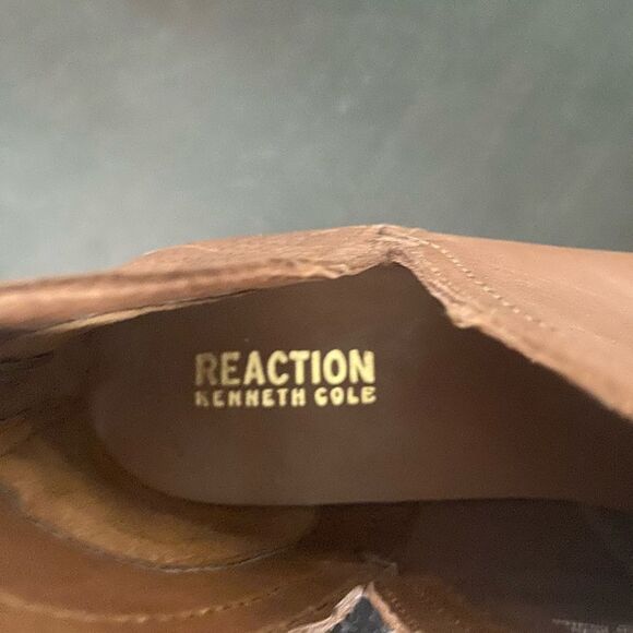 NWOB Reaction Kenneth Cole Loop Hoop Ankle Booties Size 10M Tan Leather - Picture 7 of 8